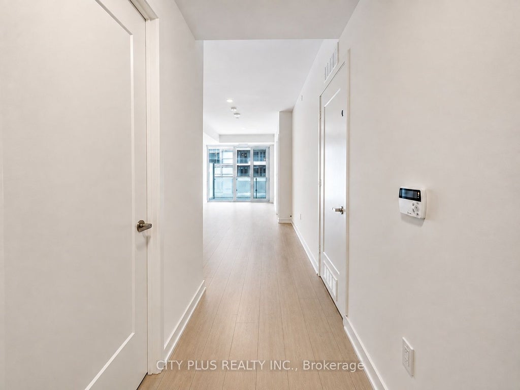Photo of 135 Lower Sherbourne Street #2621, Toronto, ON M5A 1Y4 (MLS # C13674548)