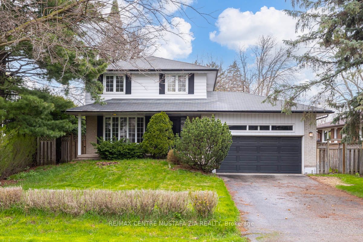 561 Wingrove Crescent
