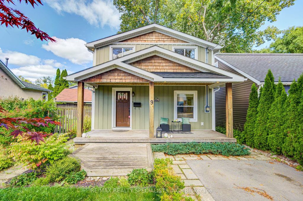 Photo of 9 Grandview Drive, St. Catharines, ON L2M 1A7 (MLS # X12456860)