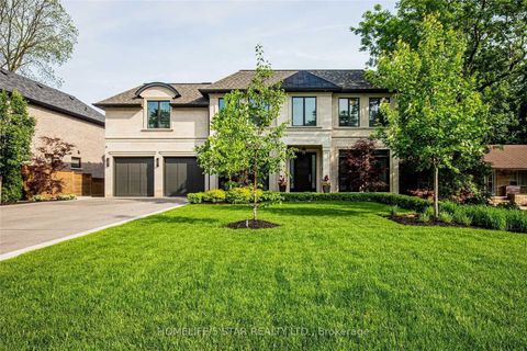 25 YORKLEIGH Avenue Toronto ON M9P 1Y3