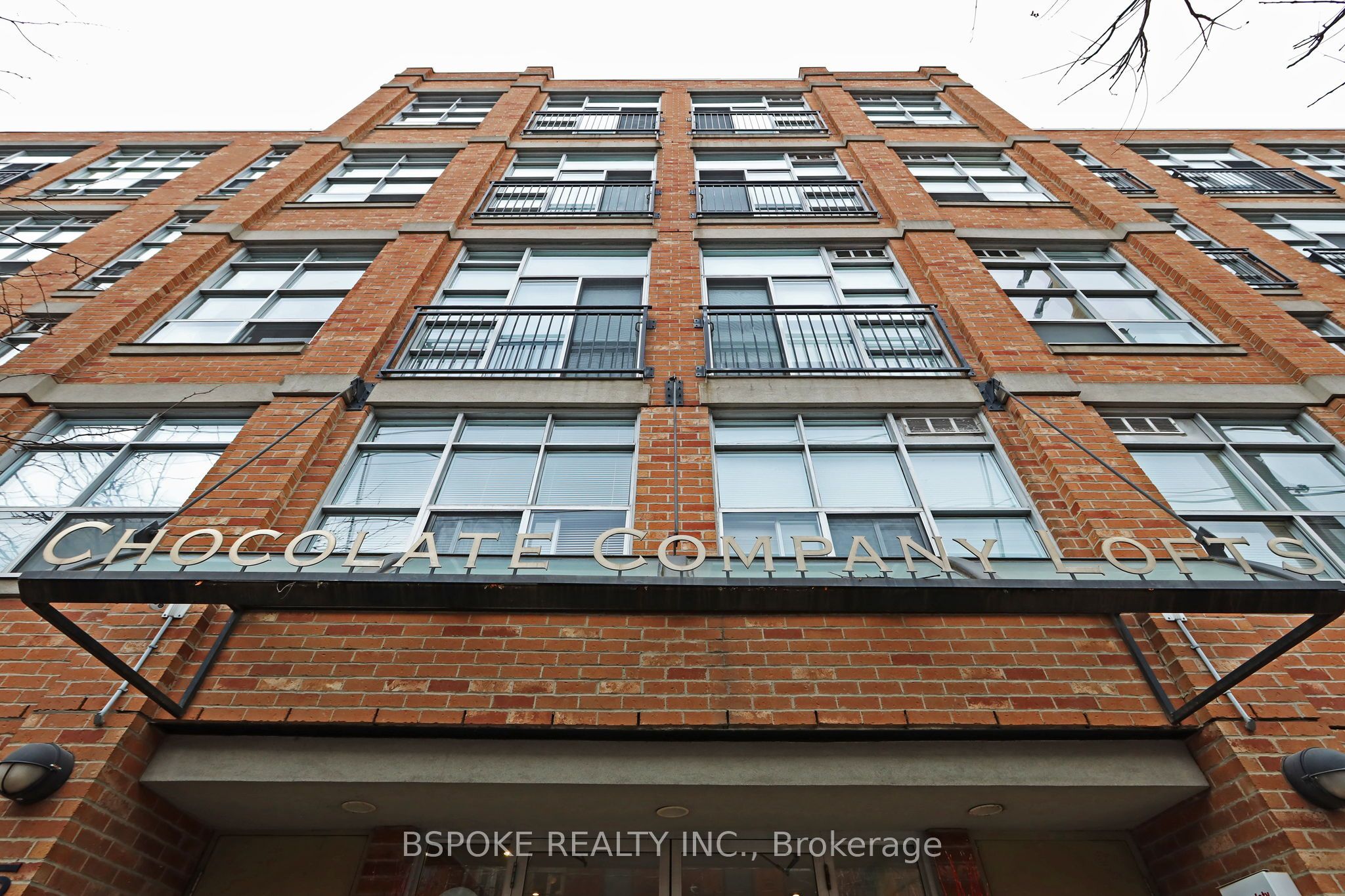 955 Queen Street W 227