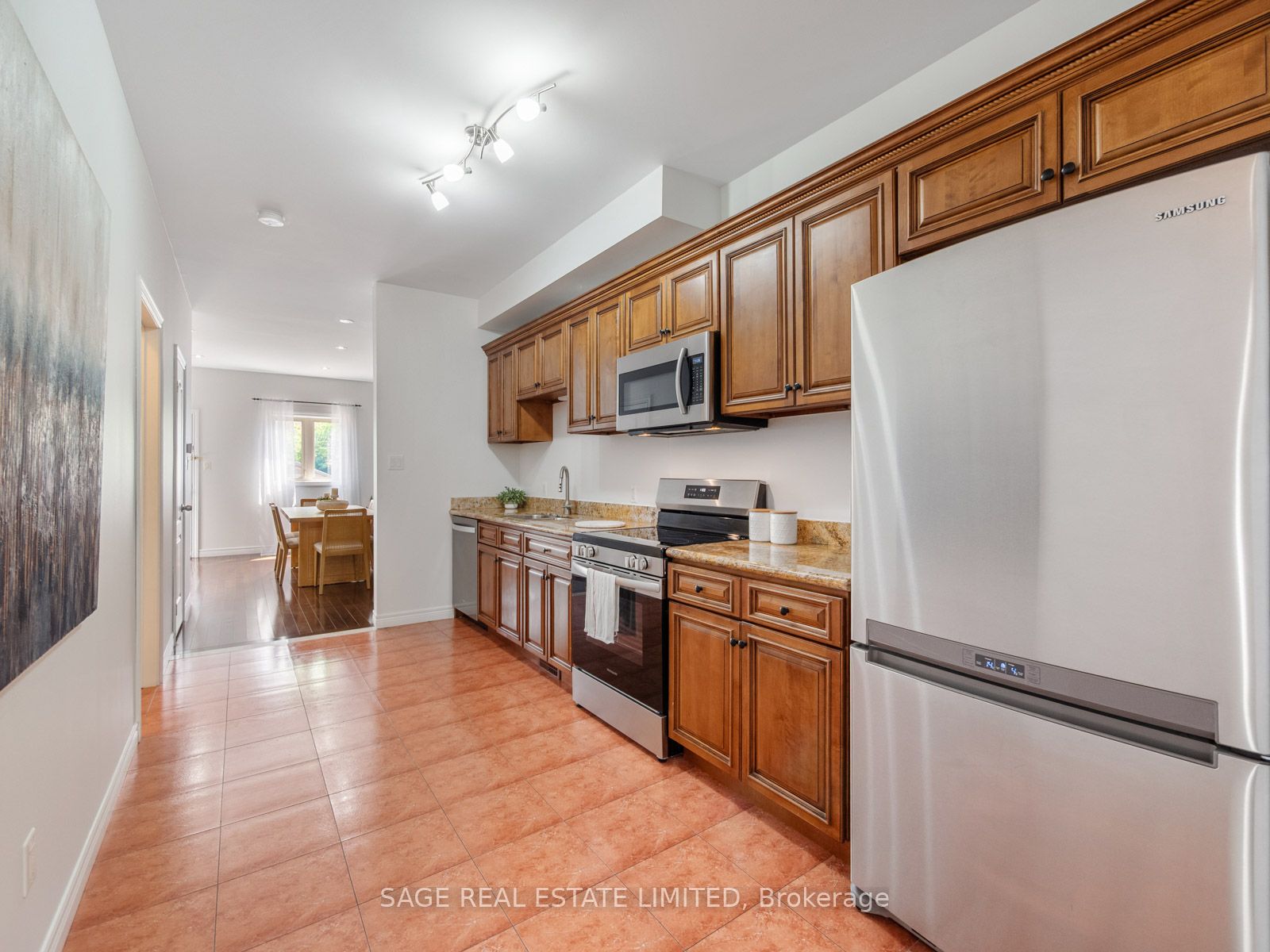 251A Chisholm Avenue