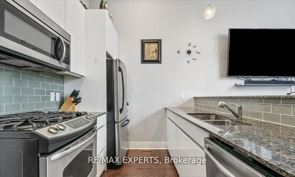 Photo of 323 Kingston Road #101, Toronto, ON M4L 1T8 (MLS # E12352671)