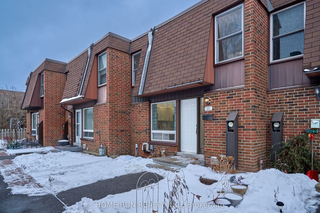 Photo of 3520 Downpatrick Road #63, Hunt Club - Windsor Park Village and Area, ON K1V 8T4 (MLS # X12698242)