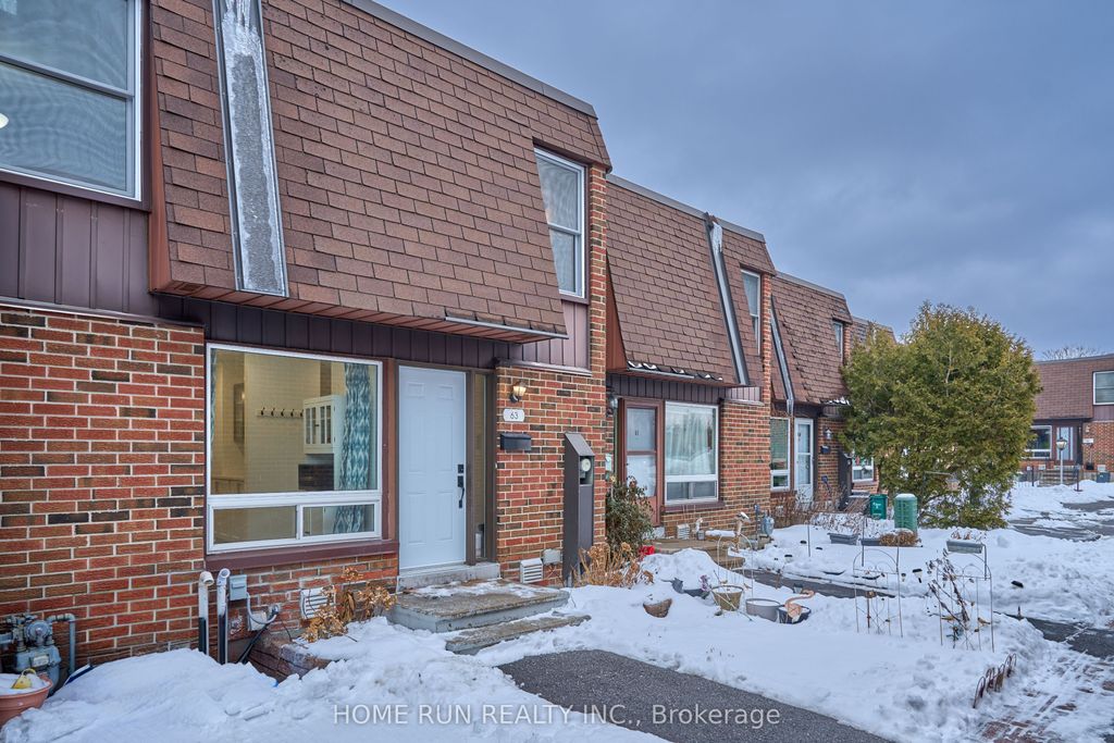 Photo of 3520 Downpatrick Road #63, Hunt Club - Windsor Park Village and Area, ON K1V 8T4 (MLS # X12698242)