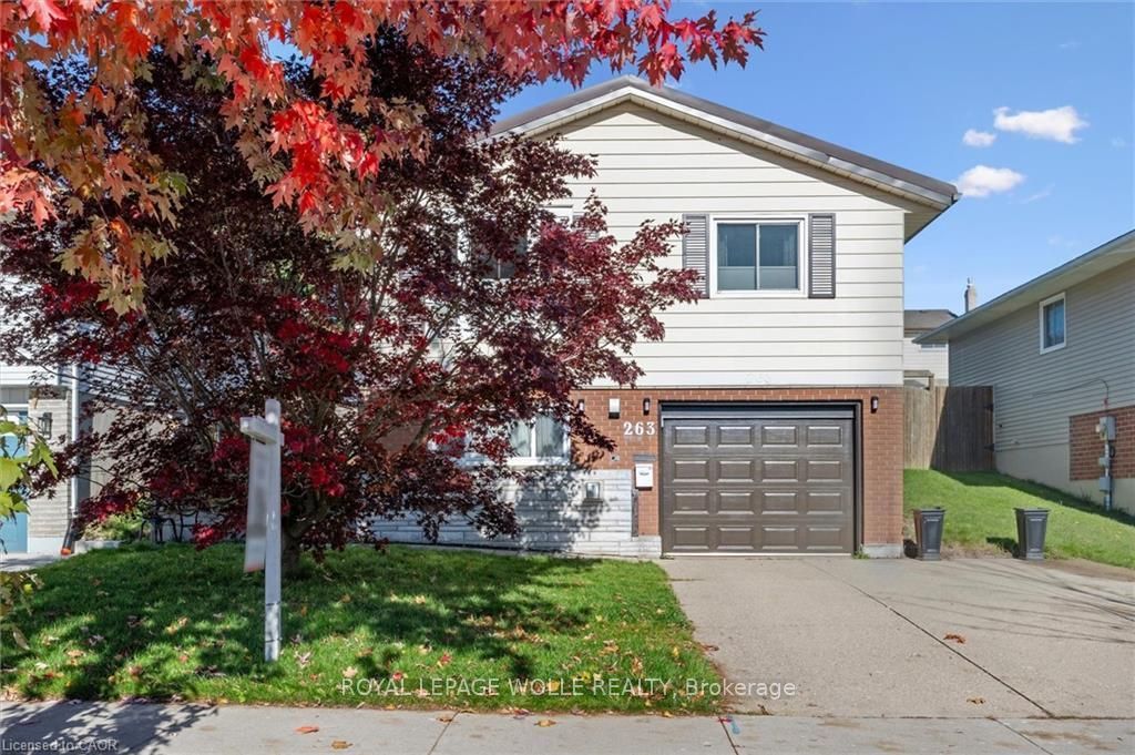 Photo of 263 The Country Way, Kitchener, ON N2E 2V6 (MLS # X12872818)