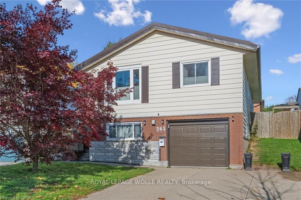 Photo of 263 The Country Way, Kitchener, ON N2E 2V6 (MLS # X12872818)