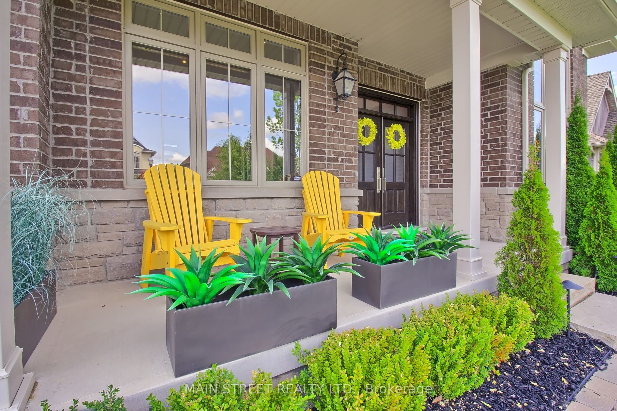 18 Country Club Crescent