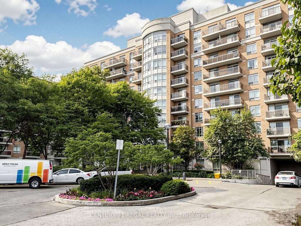 Photo of 650 Lawrence Avenue W #724, Toronto, ON M6A 3E8 (MLS # C13794918)
