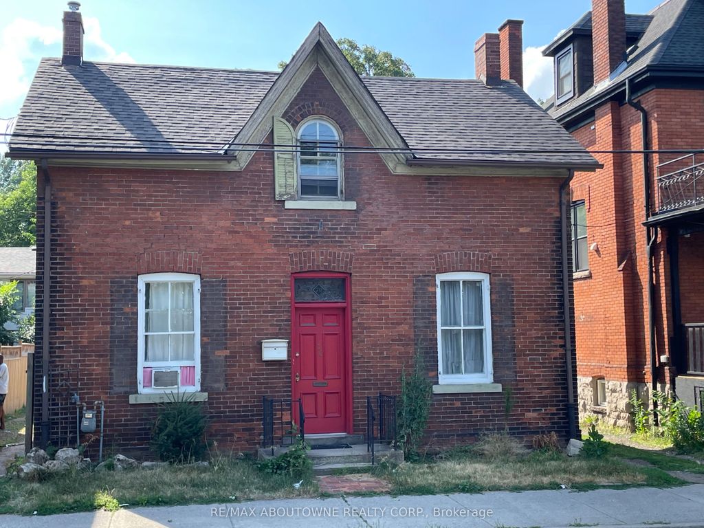 Photo of 70 Wellington Street S, Hamilton, ON L8N 2R1 (MLS # X12790758)