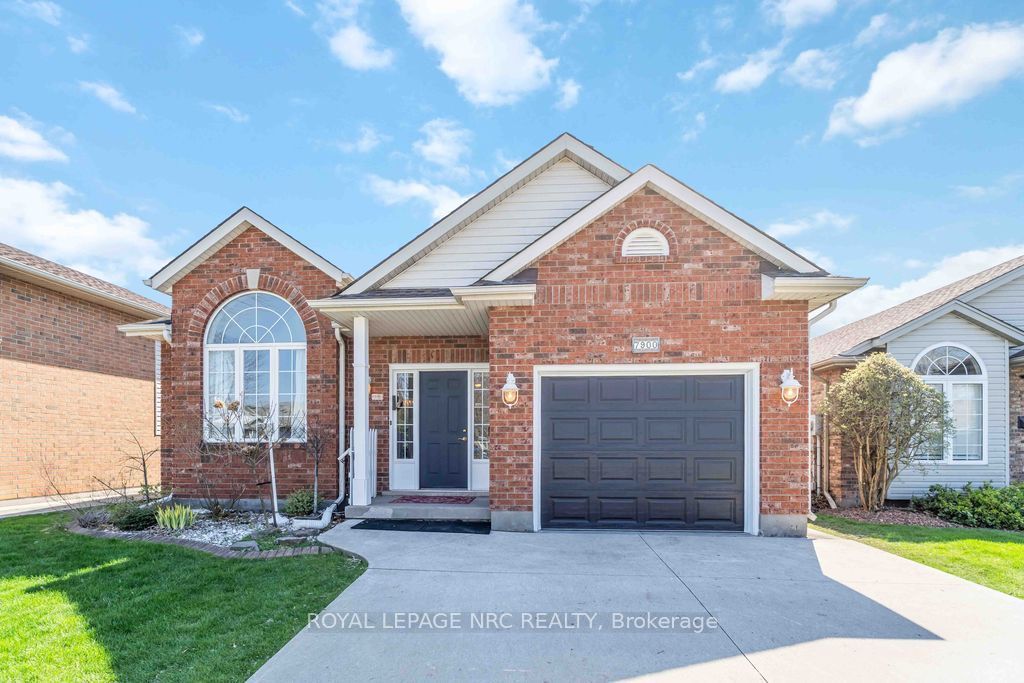 Photo of 7900 Ascot Circle, Niagara Falls, ON L2H 3E4 (MLS # X13045254)