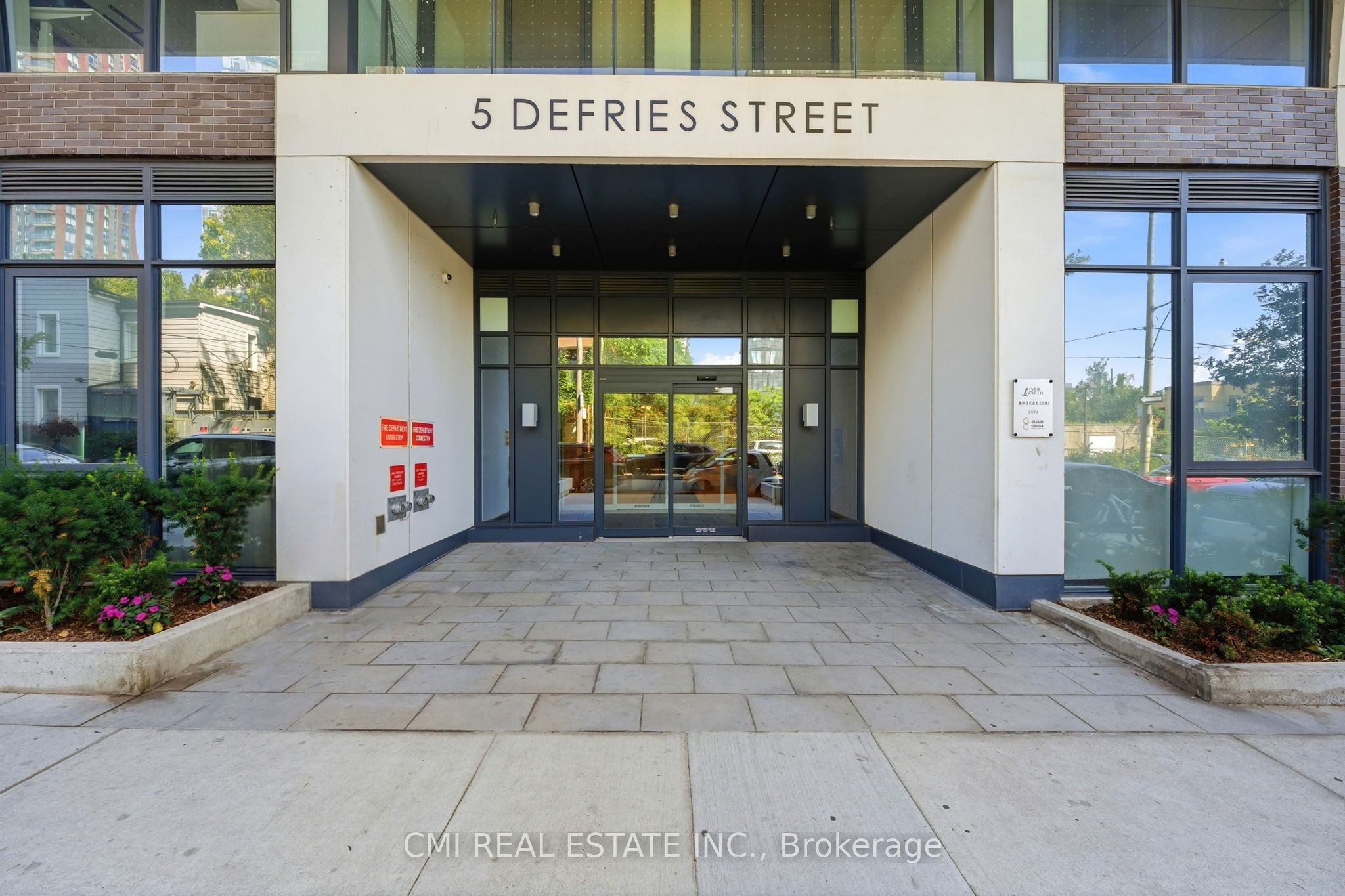 5 Defries Street 801