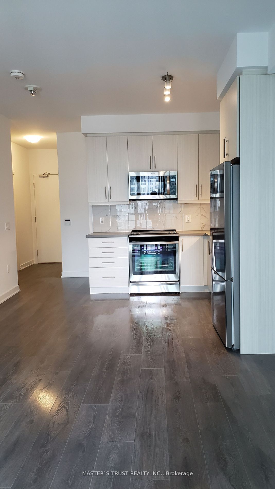 85 Oneida Crescent 1111