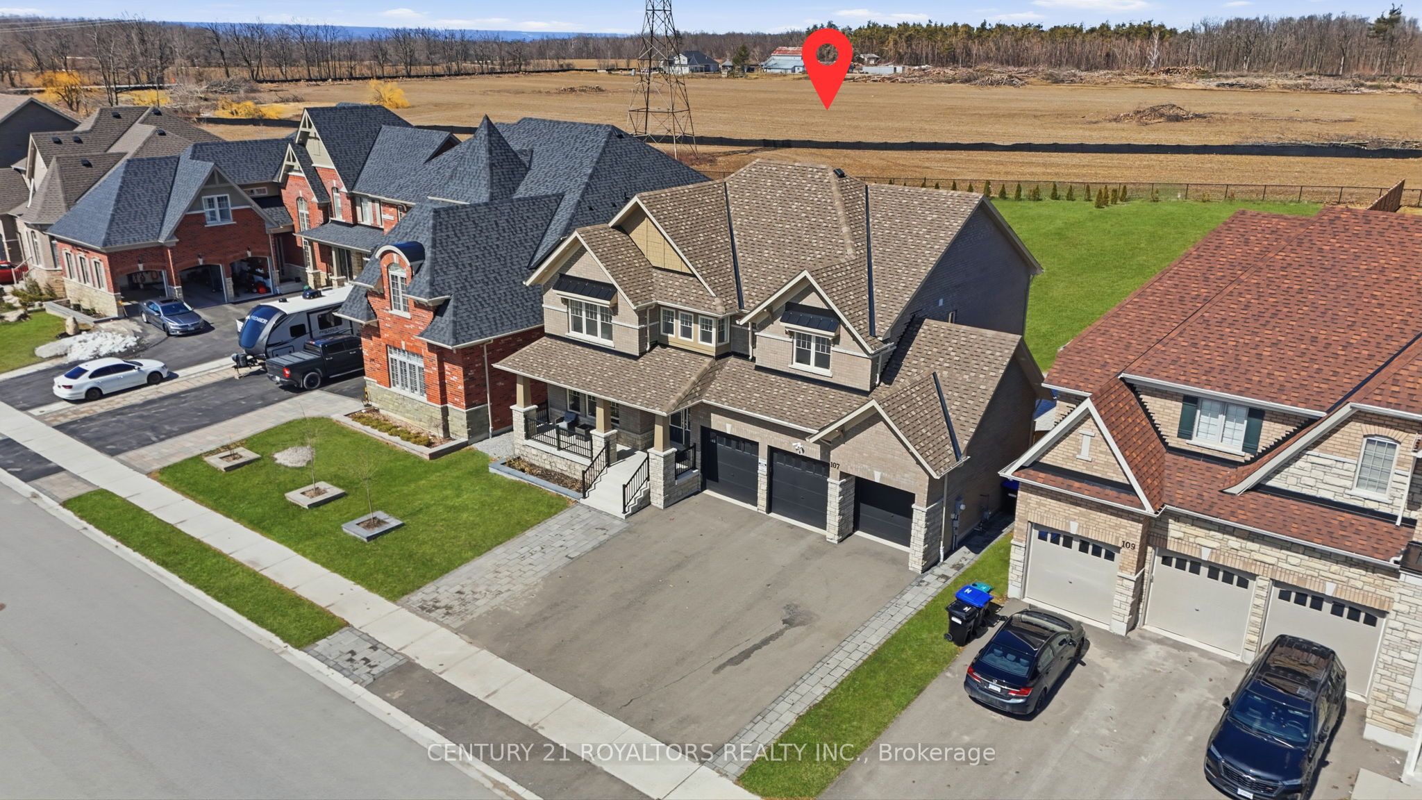 Photo 1 of 47 — 107 Rugman Crescent, Springwater, ON L9X 2A5