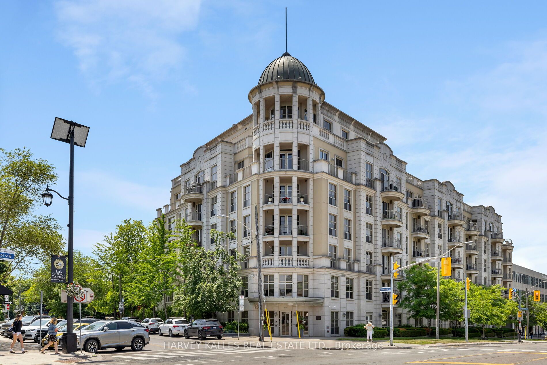 3085 Bloor Street W 212