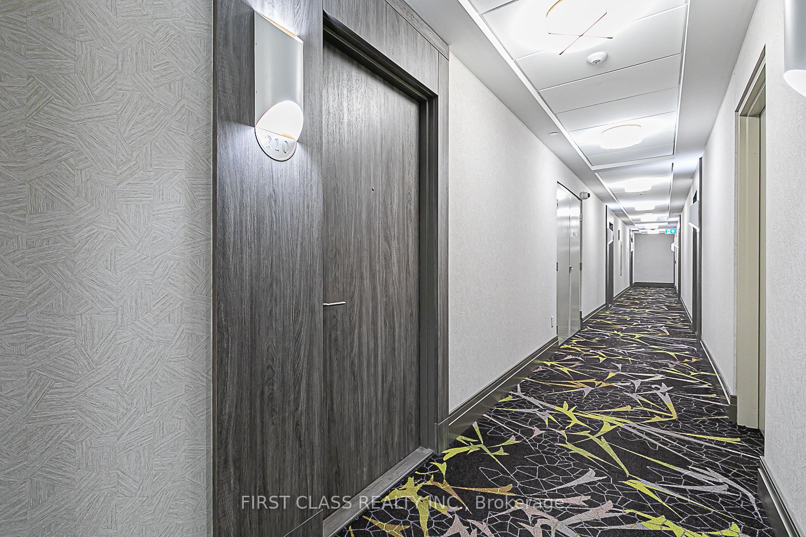 10 Gatineau Drive 210