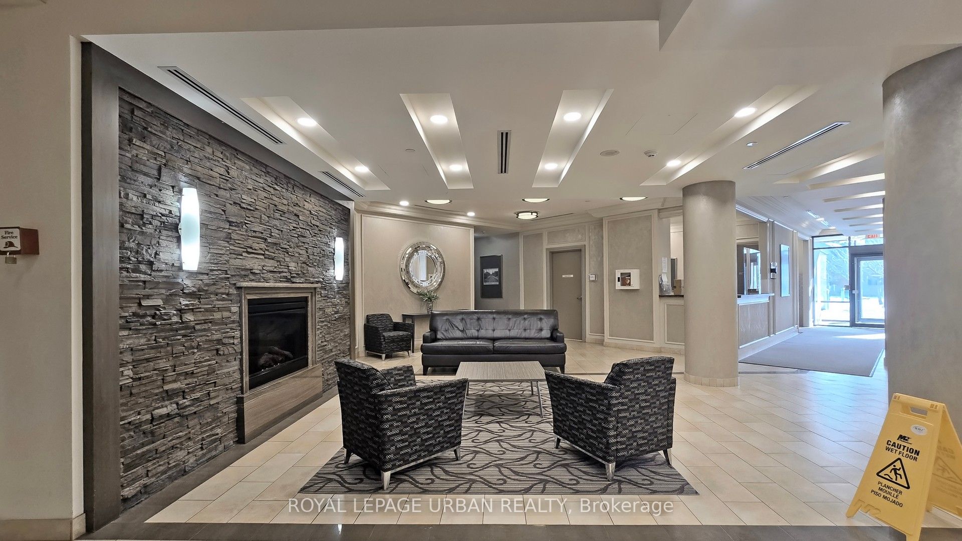 60 Heintzman Street 428