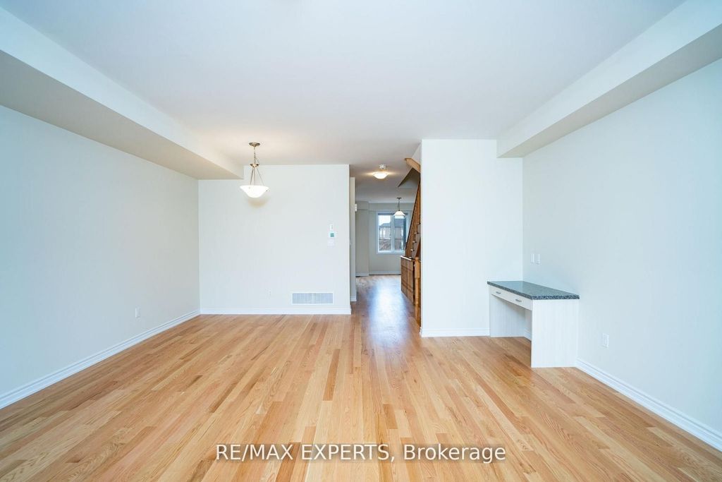 Photo of 1455 NATIONAL COMMON Crescent, Burlington, ON L7P 0V7 (MLS # W12635388)