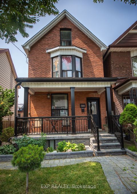 700 Brock Avenue Toronto ON M6H 3P2