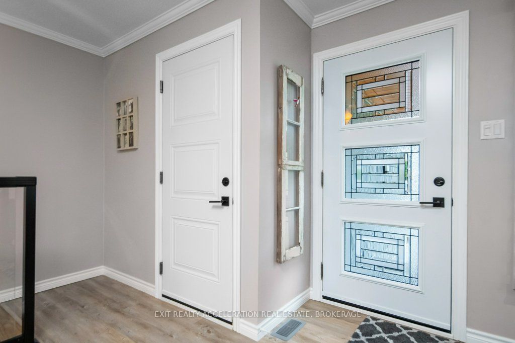 Photo of 252 Bridge Street W, Greater Napanee, ON K7R 3S8 (MLS # X12634312)