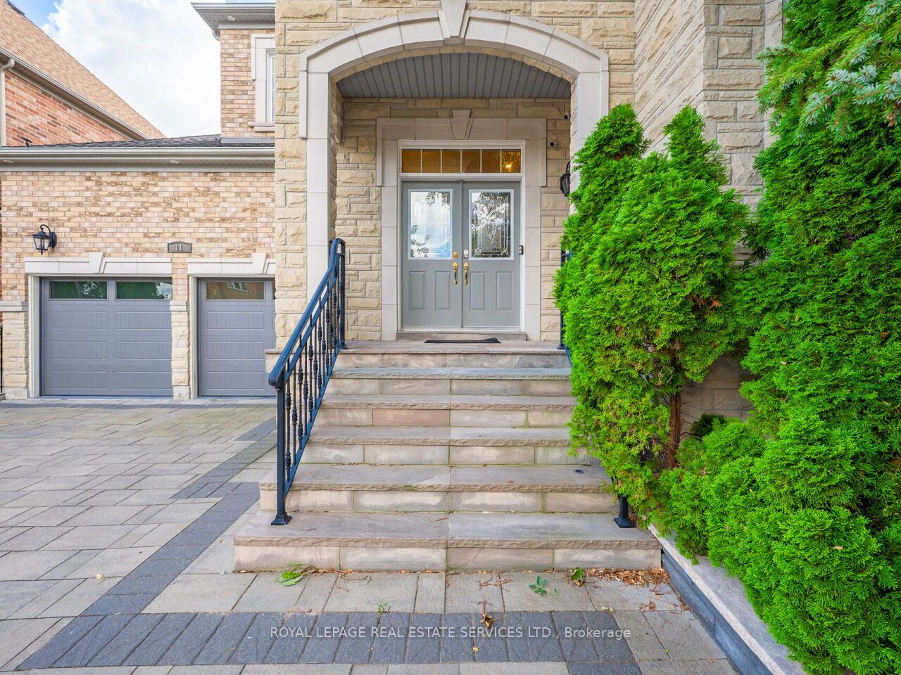 11 Beauvista Court