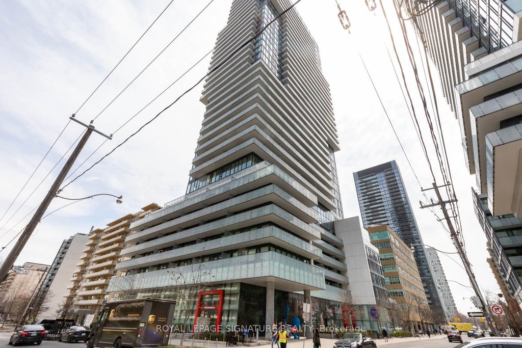 Photo of 185 Roehampton Avenue #2805, Toronto, ON M4P 0C6 (MLS # C14031050)