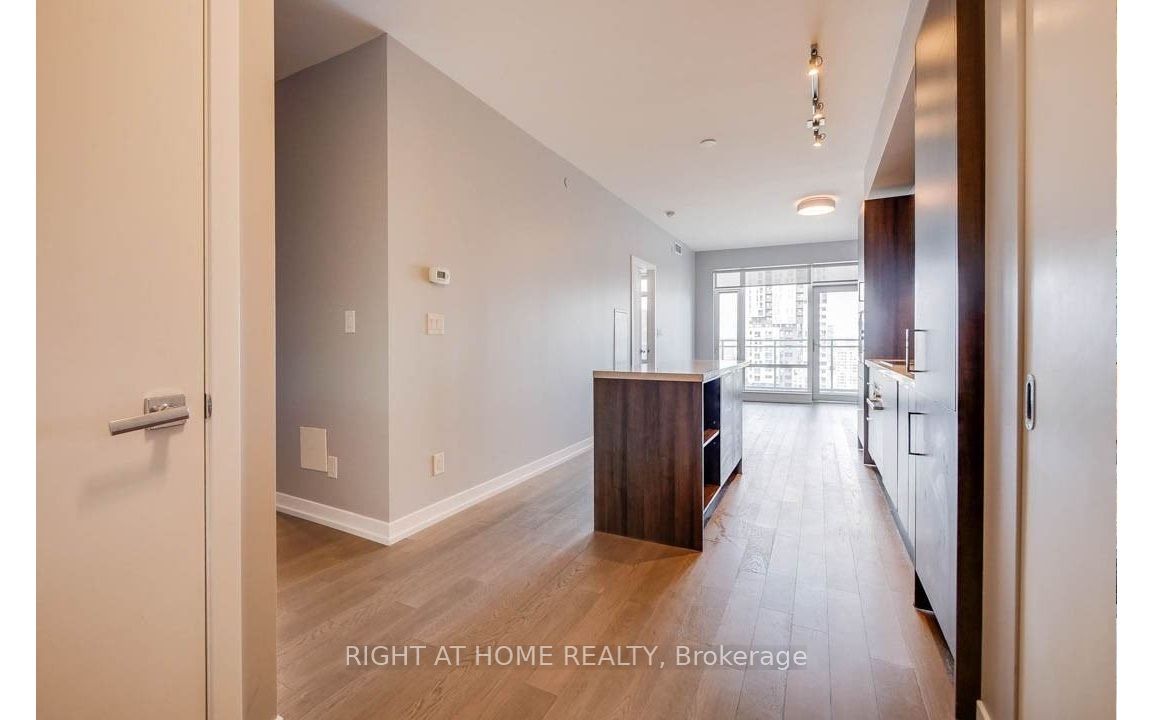 21 Widmer Street 2504