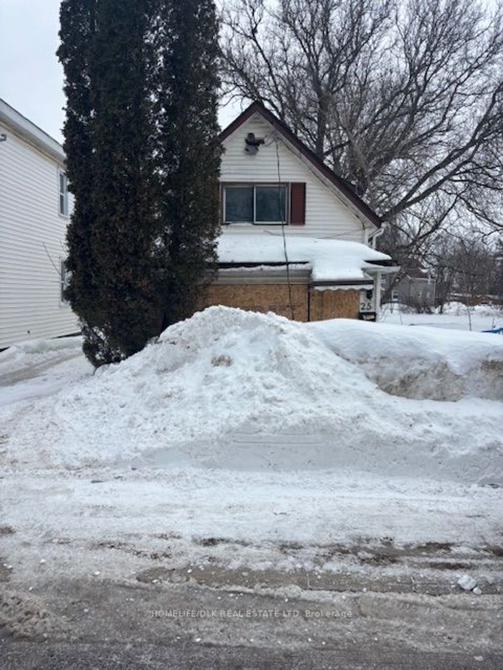 Photo of 25 Montague Street, Smiths Falls, ON K7A 2M2 (MLS # X12817168)