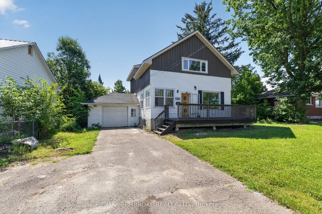 Photo of 370 Carmody Street, Pembroke, ON K8A 4G2 (MLS # X13550056)
