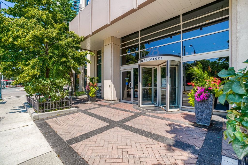 Photo of 628 Fleet Street #522, Toronto, ON M5V 1A8 (MLS # C12915338)