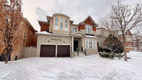92 Heintzman Crescent Vaughan ON L6A 4T1