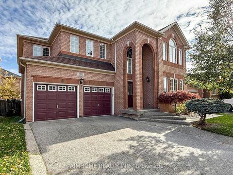 2051 ASHMORE Drive Oakville ON L6M 4T1