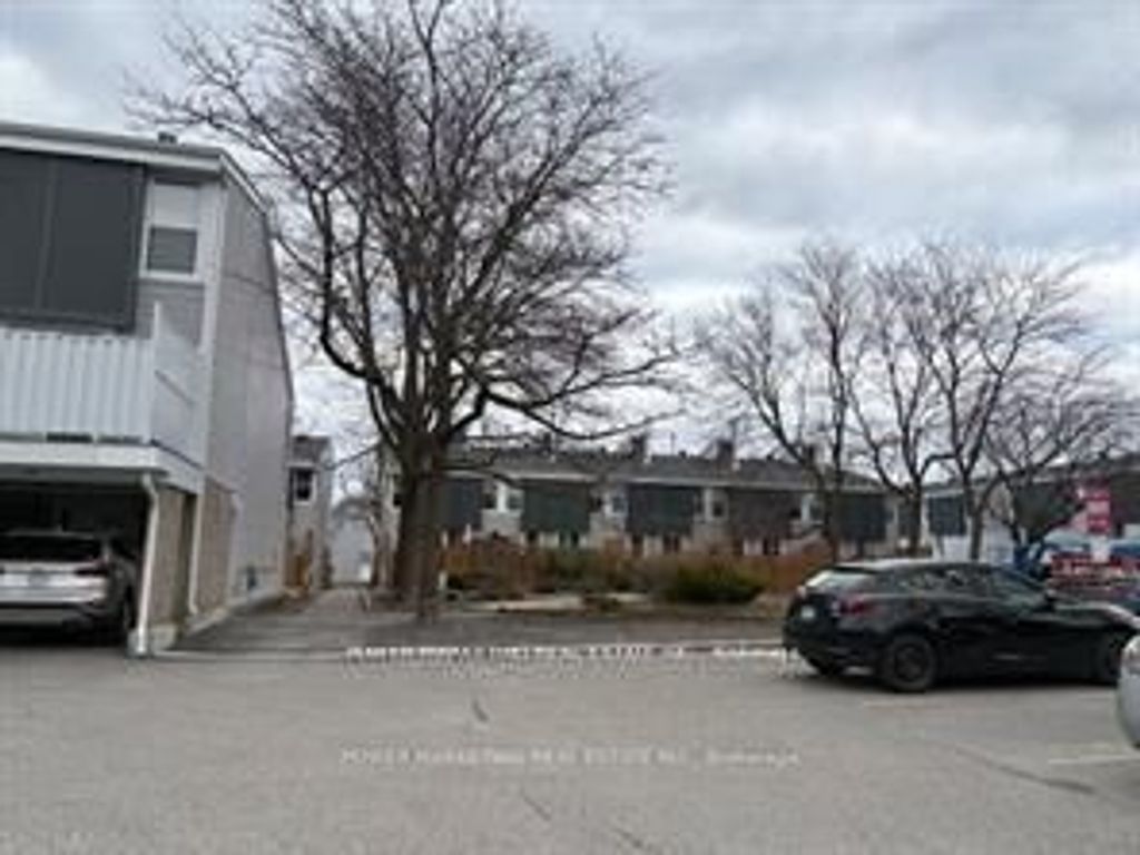 Photo of 3415 UPLANDS Drive #95, Hunt Club - Windsor Park Village and Area, ON K1V 9N4 (MLS # X12809684)