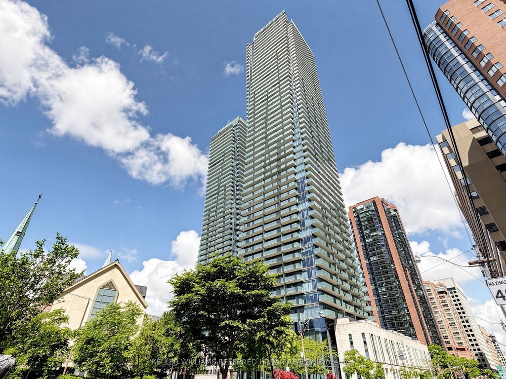 Photo of 1080 Bay Street #1710, Toronto, ON M5S 0A5 (MLS # C13615876)