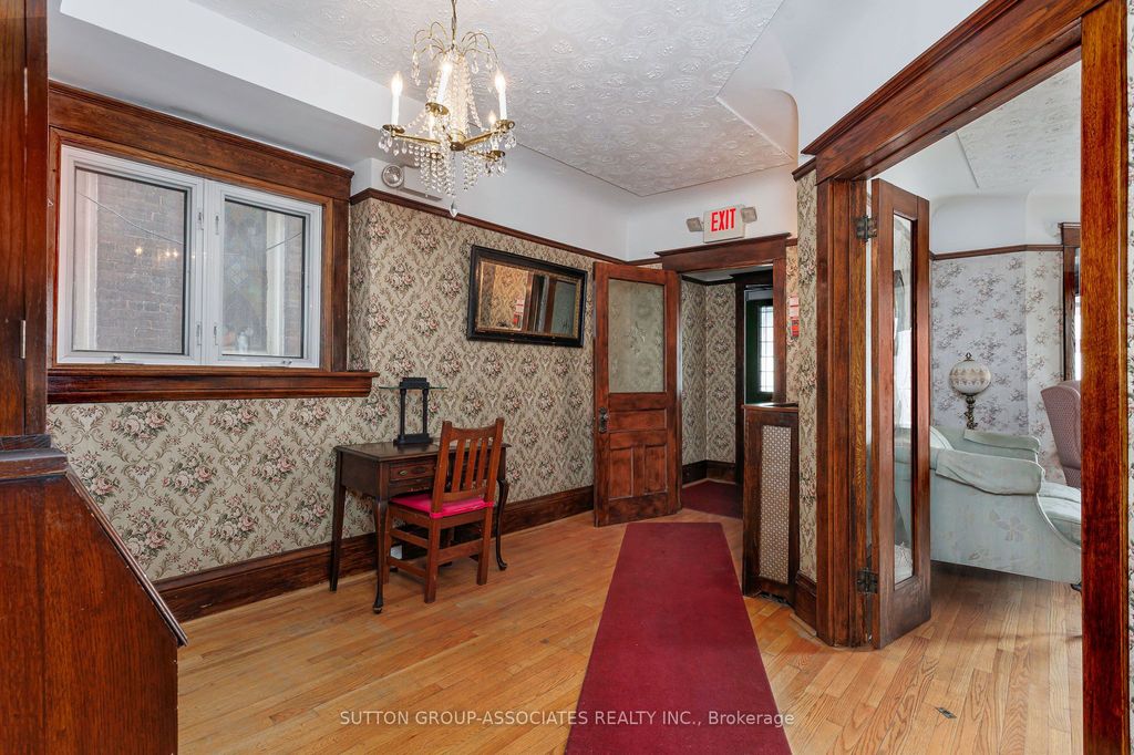 Photo of 1546 King Street W, Toronto, ON M6K 1J6 (MLS # W12771572)