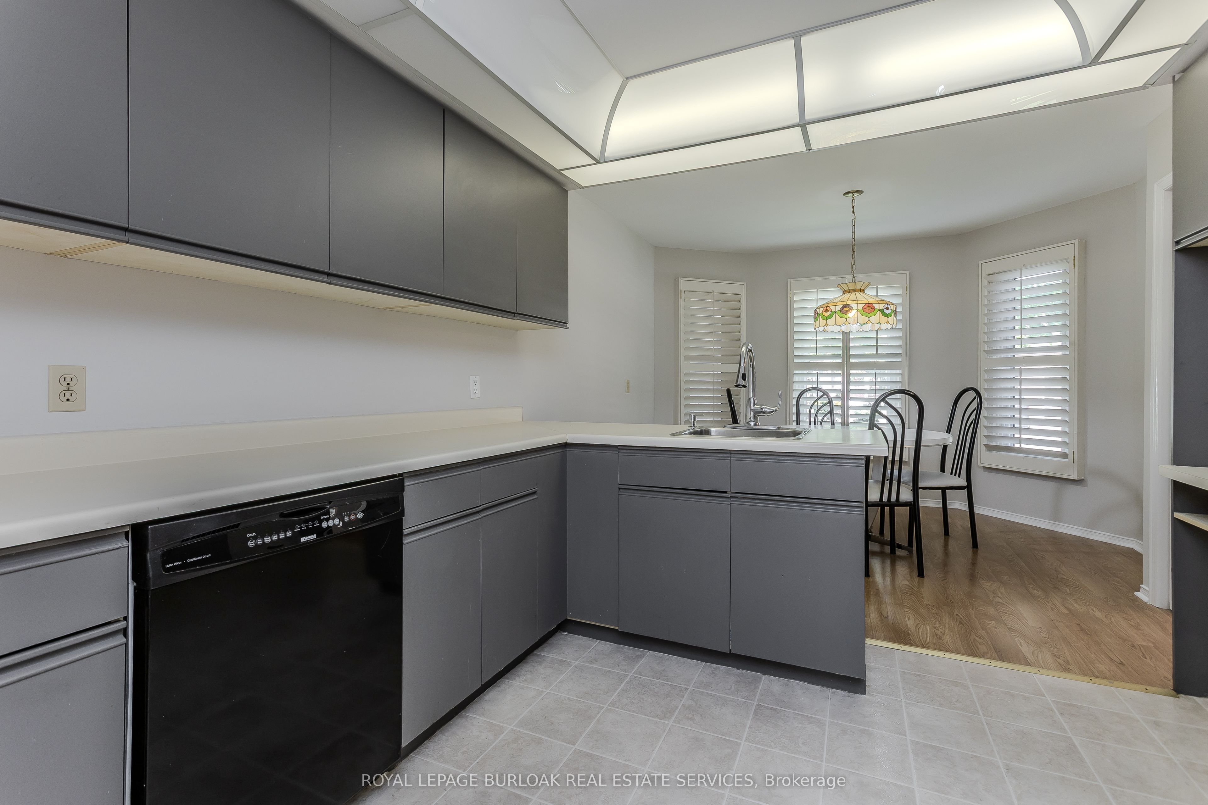 2155 Duncaster Drive 10
