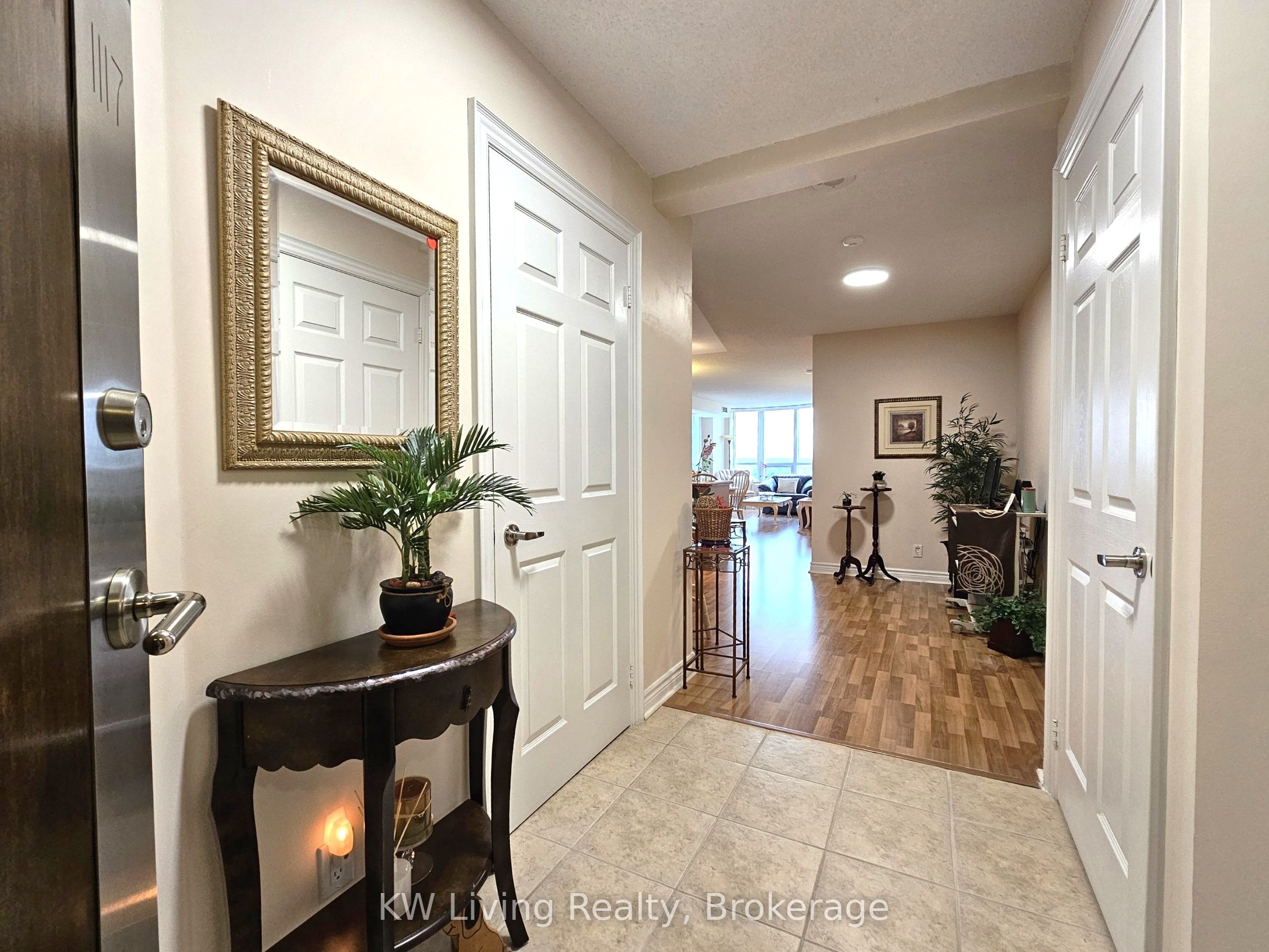 33 Cox Boulevard 1117