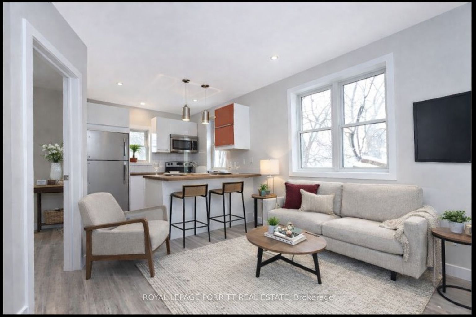 3411 Lake Shore Boulevard W 4