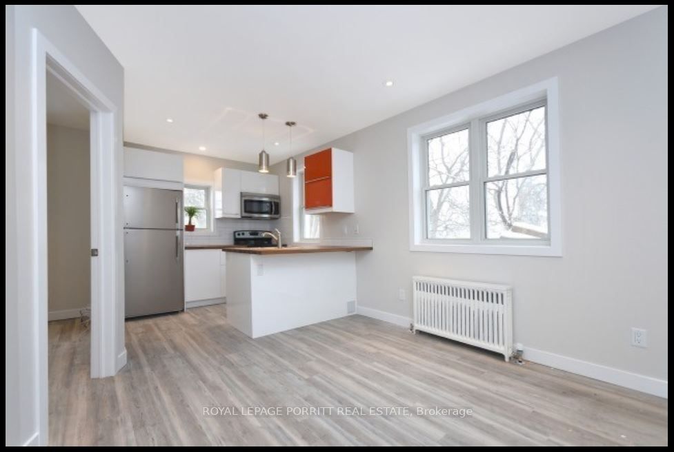 3411 Lake Shore Boulevard W 4