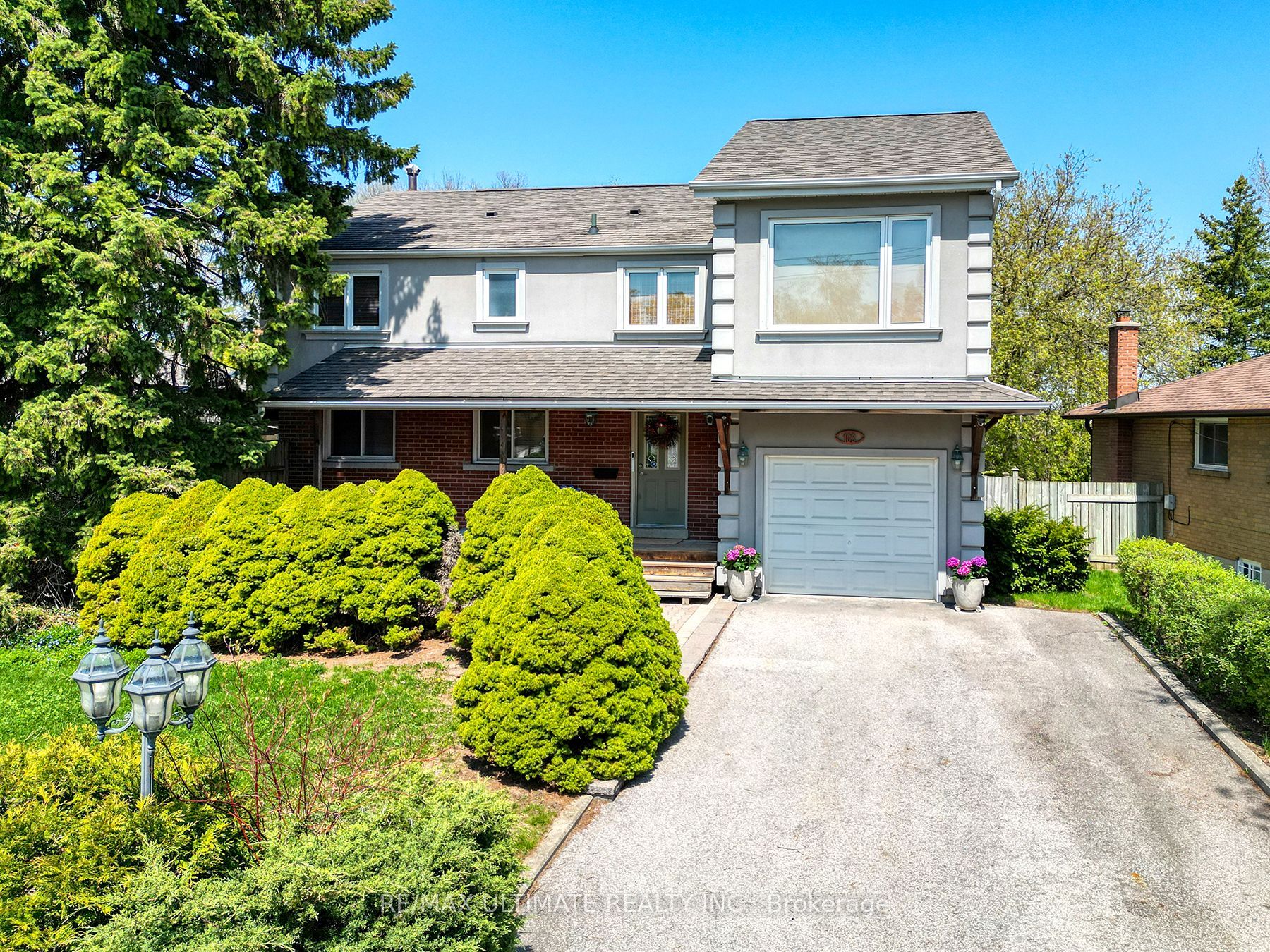 103 Weir Crescent