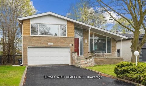 Photo of 40 Arlstan Drive, Toronto, ON M3H 4V9 (MLS # C12663304)