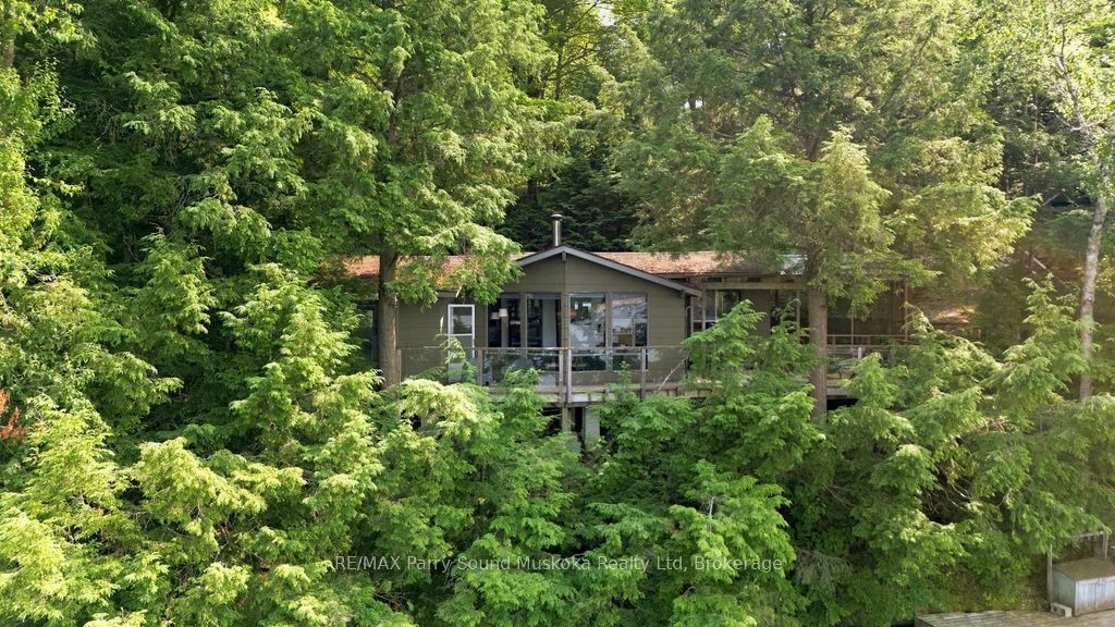Photo of 106 Kapikog South Road, The Archipelago, ON P0G 1G0 (MLS # X13578270)
