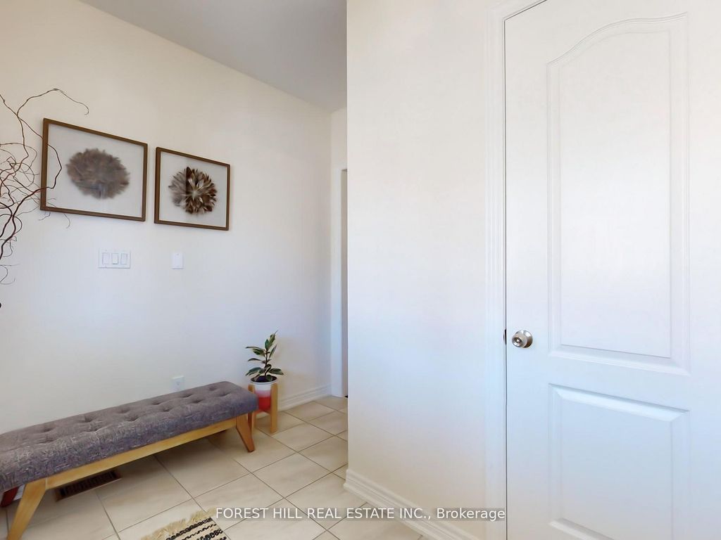 Photo of 115 Beckett Avenue, East Gwillimbury, ON L9N 0S6 (MLS # N12785752)