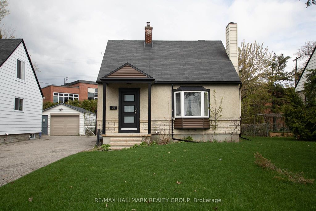 Photo of 929 Merivale Road, Carlington - Central Park, ON K1Z 5Z7 (MLS # X12804488)