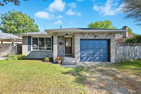 Photo of 6346 Charnwood Avenue, Niagara Falls, ON L2H 2K7 (MLS # X12411124)
