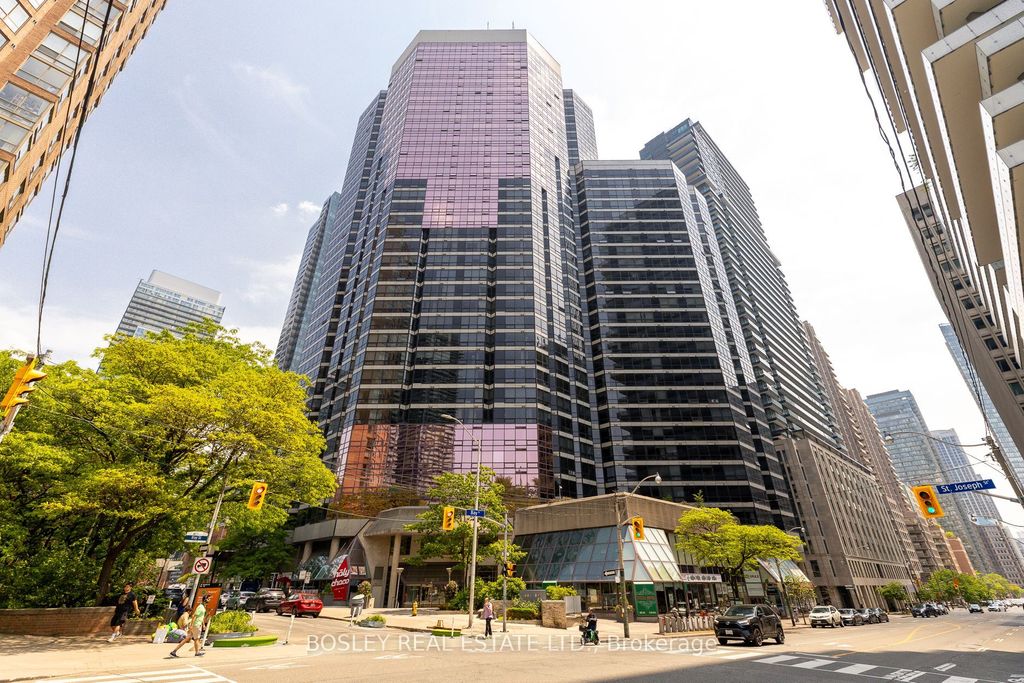 Photo of 1001 Bay Street #1008, Toronto, ON M5S 3A6 (MLS # C12238903)