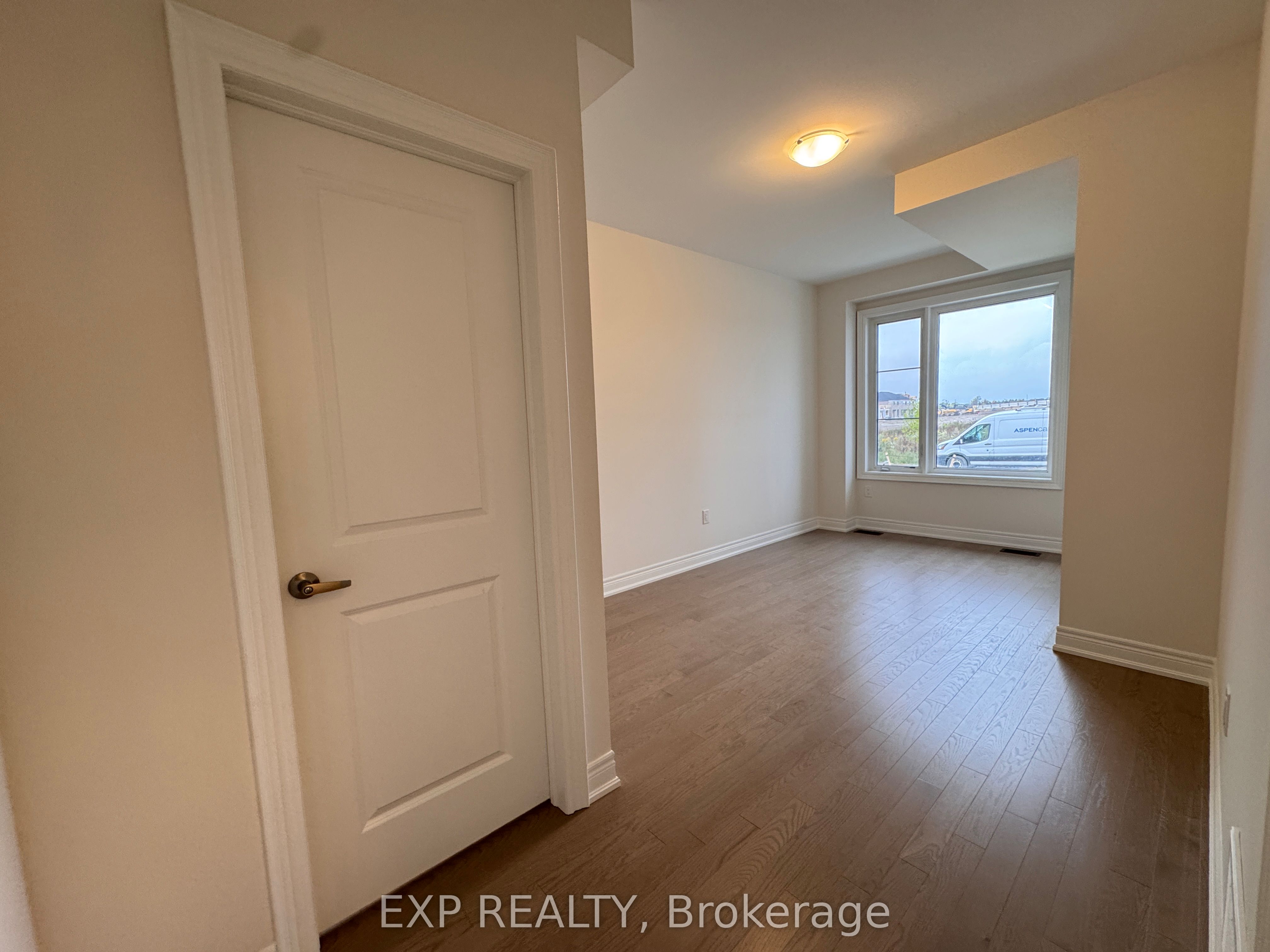 553 Vine Cliff Boulevard Main