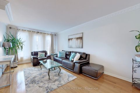 32 Subrisco Avenue Room 2&4 Richmond Hill ON L4S 1B2