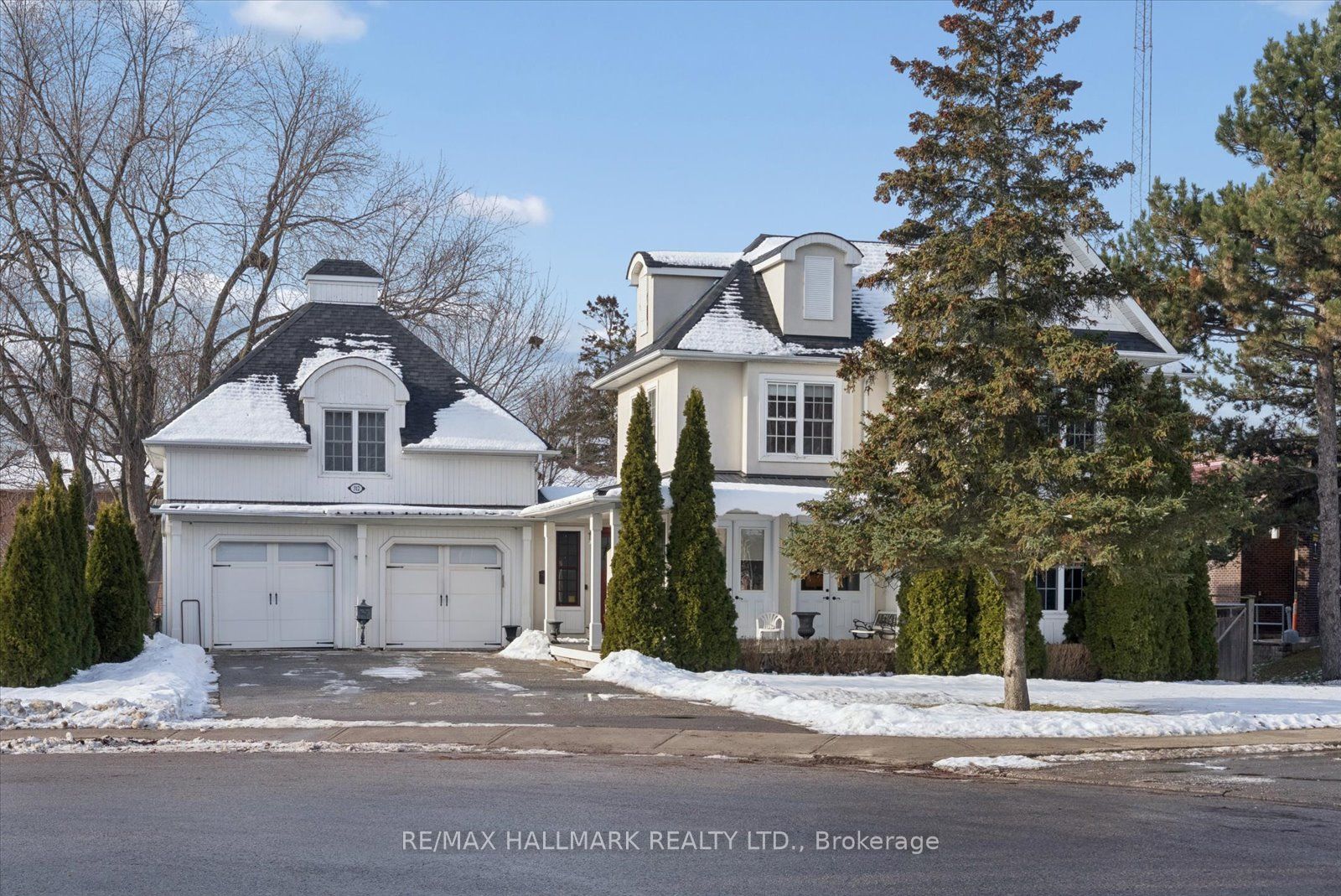 312 Main Unionville Street Upper level