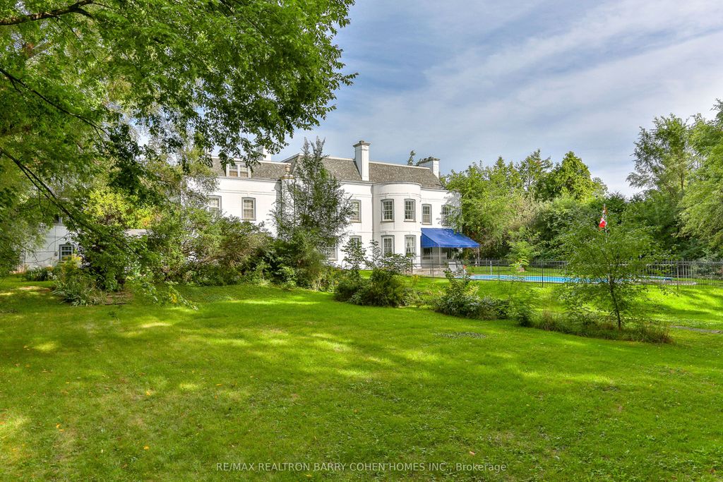 Photo of 324 Old Yonge Street, Toronto, ON M2P 1R4 (MLS # C12701890)